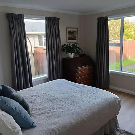 Charming House In Westport Villa Екстериор снимка