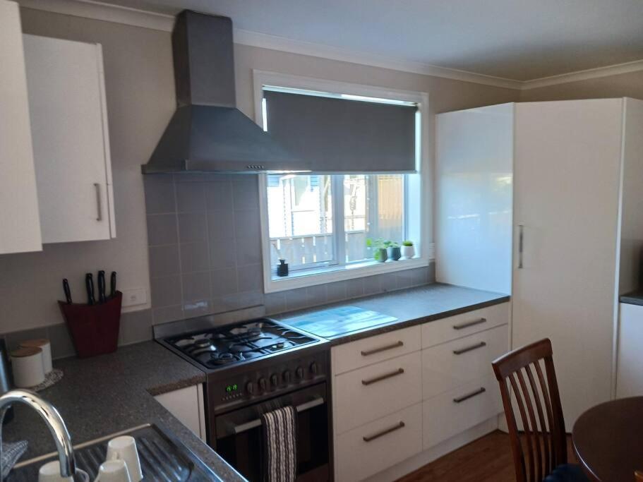 Charming House In Westport Villa Екстериор снимка