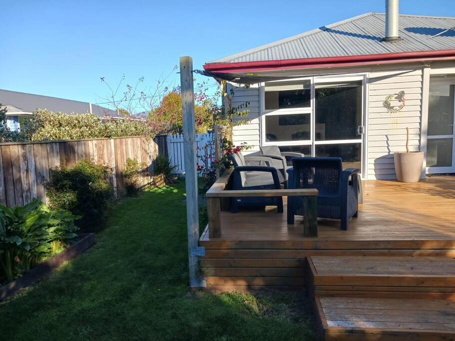 Charming House In Westport Villa Екстериор снимка